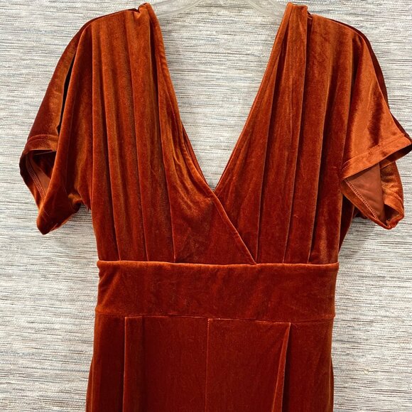Rust Velvet Wrap Jumpsuit With Short Sleeves & Deep V-Neckline By Cider Size M - Picture 5 of 8
